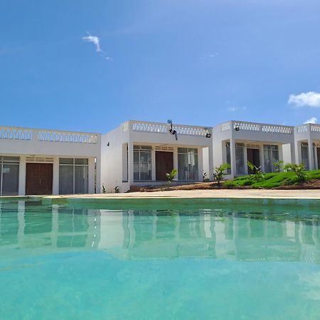 דיאני ביץ' Cave Diani Holiday Apartments מראה חיצוני תמונה