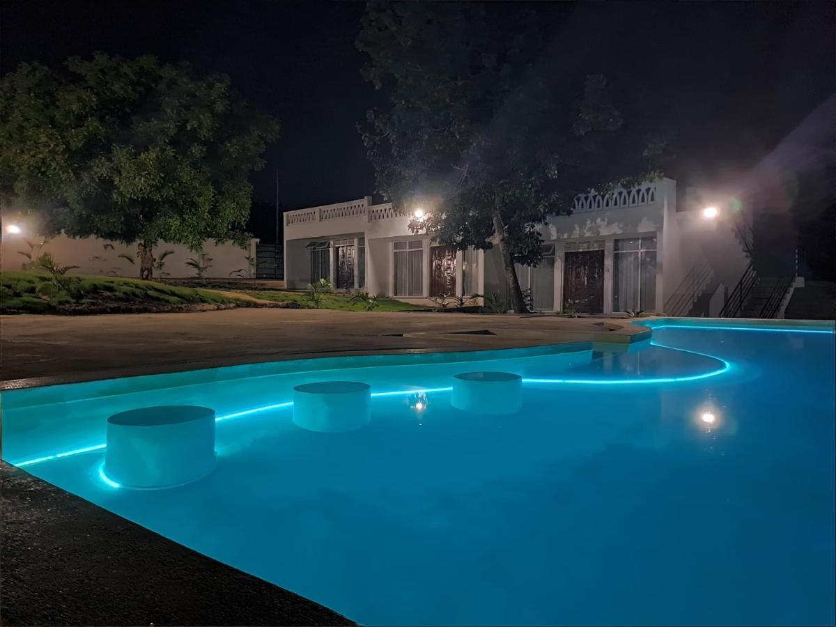 דיאני ביץ' Cave Diani Holiday Apartments מראה חיצוני תמונה