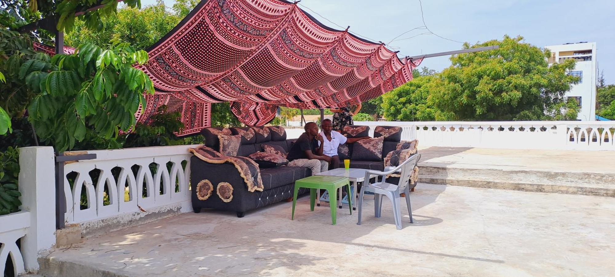 דיאני ביץ' Cave Diani Holiday Apartments מראה חיצוני תמונה