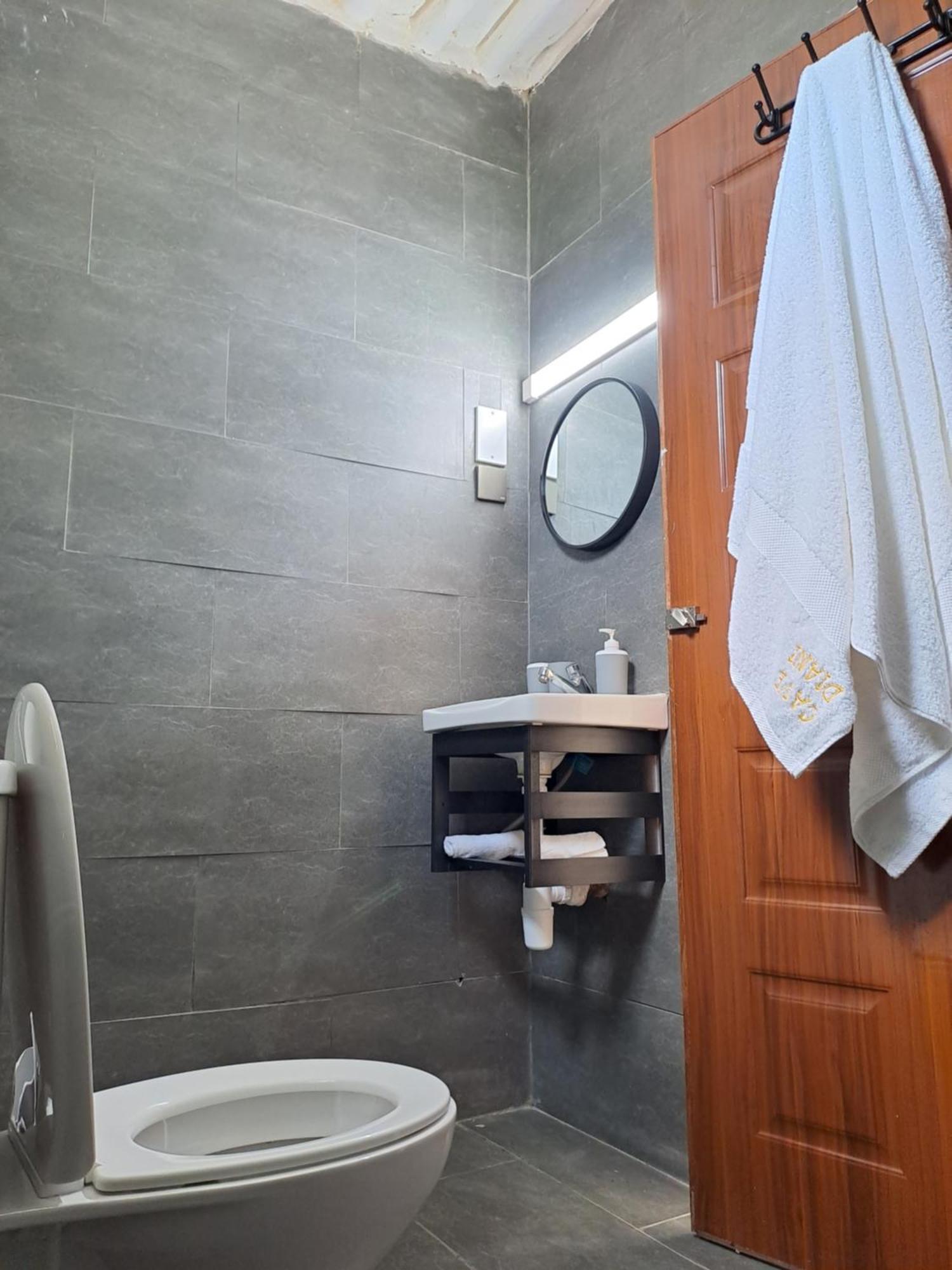 דיאני ביץ' Cave Diani Holiday Apartments מראה חיצוני תמונה