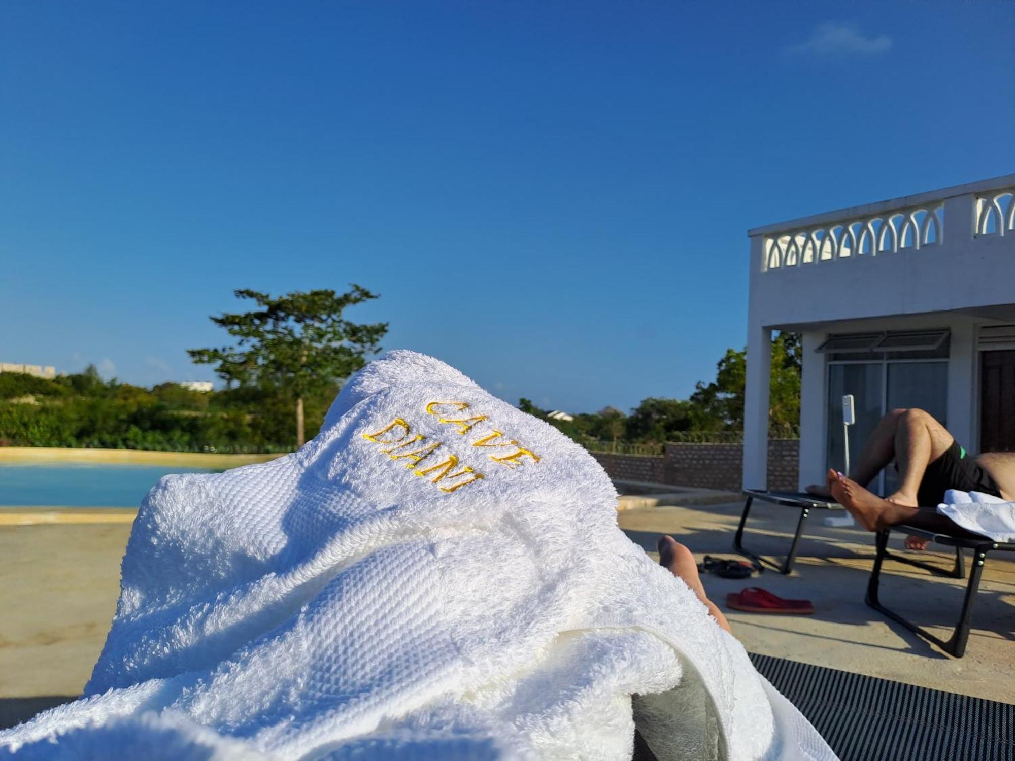 דיאני ביץ' Cave Diani Holiday Apartments מראה חיצוני תמונה